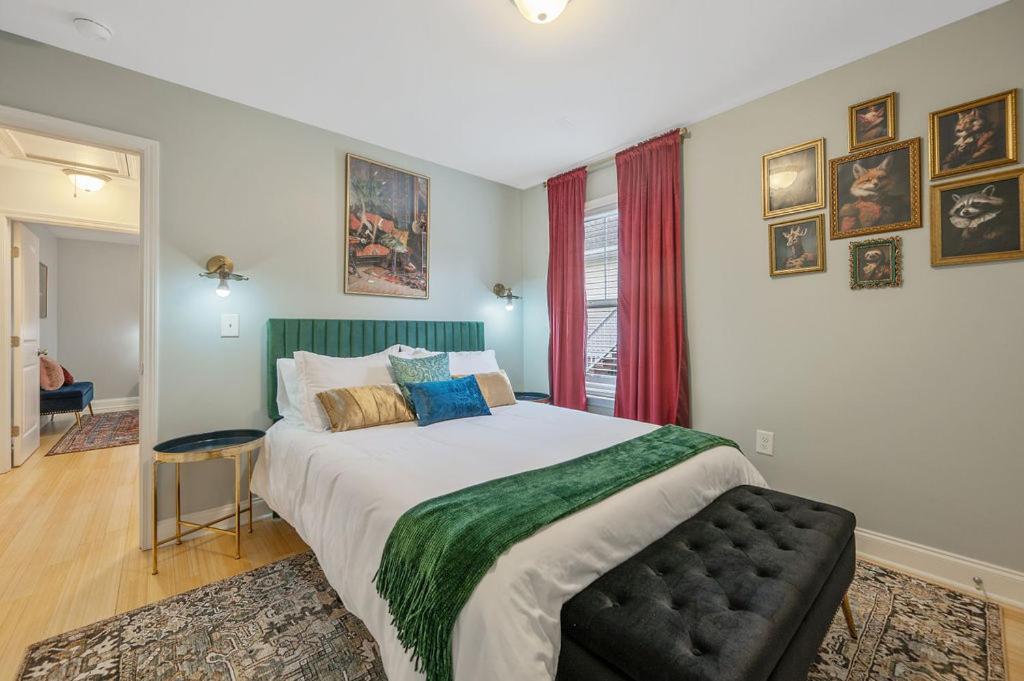 New Victorian Theme, 3Br, Lrg Backyard Close To Pnc Arena, Downtown, And Rdu Airport ราลลี ภายนอก รูปภาพ