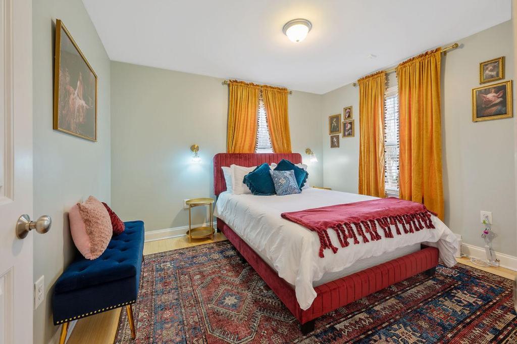 New Victorian Theme, 3Br, Lrg Backyard Close To Pnc Arena, Downtown, And Rdu Airport ราลลี ภายนอก รูปภาพ