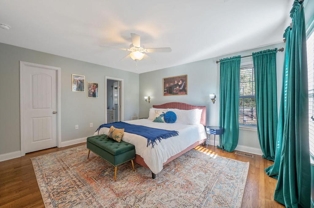 New Victorian Theme, 3Br, Lrg Backyard Close To Pnc Arena, Downtown, And Rdu Airport ราลลี ภายนอก รูปภาพ