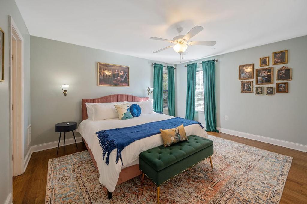 New Victorian Theme, 3Br, Lrg Backyard Close To Pnc Arena, Downtown, And Rdu Airport ราลลี ภายนอก รูปภาพ