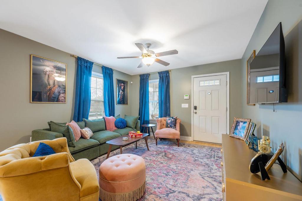 New Victorian Theme, 3Br, Lrg Backyard Close To Pnc Arena, Downtown, And Rdu Airport ราลลี ภายนอก รูปภาพ