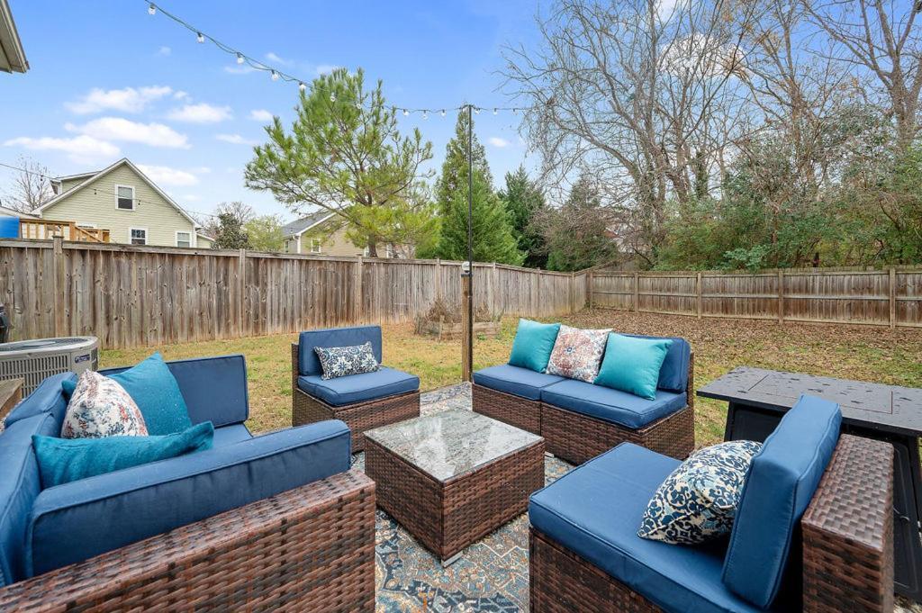 New Victorian Theme, 3Br, Lrg Backyard Close To Pnc Arena, Downtown, And Rdu Airport ราลลี ภายนอก รูปภาพ